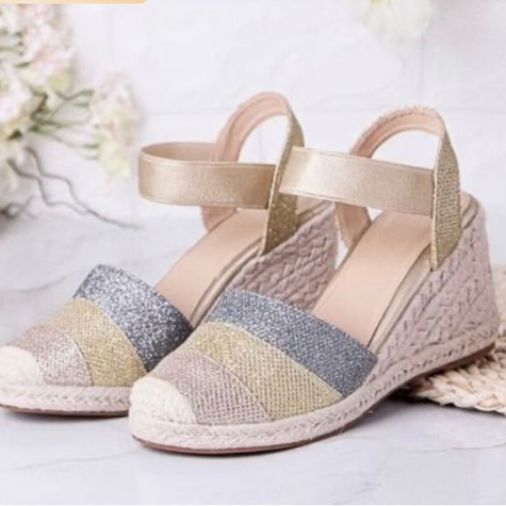 ANNE KLEIN wedge sandal